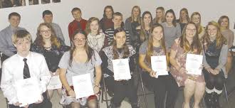 High school inducts NHS members