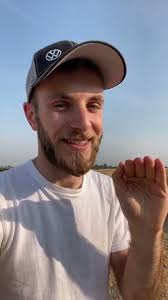 Finally seeing the truck for the first time… will this get me 2,000 miles  home!? #VW