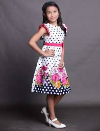 16 year old singer #10. Lyca Gairanod Birthday Real Name Age Weight Height Family Contact Details Boyfriend S Bio More Notednames