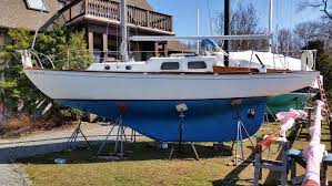 Boat Bottom Painting Top Ten Questions To Ask About Antifouling Paint Boat Bottom Paint Boat Top Paintings