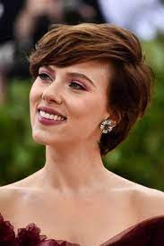 15 Best Scarlett Johansson Short Hair Color Style Shorthaircolor Cheveux Courts Coiffures Pixie Coupe De Cheveux Courte