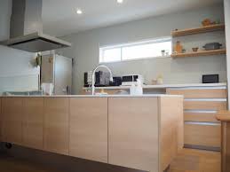 アクセントクロスを使った場所と実例写真まとめ キッチン背面 トイレなど オウチタテル キッチン間取り シンプルモダン キッチン キッチン インテリアデザイン