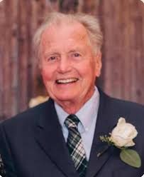 Smooth dance with Natasha at the #freddyball2025 with @blohinana .  #secondwaltz #fredastairedancestudio #fredastairglastonbury #smoothdance  #ballroomdance #ballroomdancers #ballroomdancelife #waltz #tango  #foxtrotdance #viennesewaltz