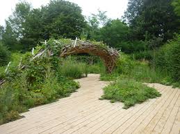 Explosive Nature Festival International Des Jardins De Chaumont Sur Loire 2016 C Sandrine Tellier Jardin De Chaumont Jardins Ponts De Jardin