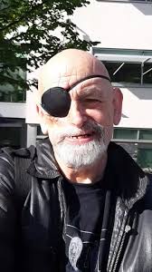 Tríona Ní Mhathúna, LLB, B.Sc, MA