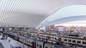 Er sollte ursprünglich im april 2006 fertiggestellt sein. Gare De Liege Guillemins Youtube