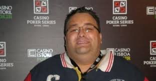 António Mota é o chipleader do dia 1