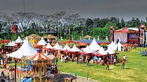 Kalau nak tempah hotel untuk family day anda habislah lari bajet! Wisata Keluarga Sentul Dan Family Gathering Taman Budaya