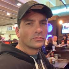 Dave Dills (@DaveDills)