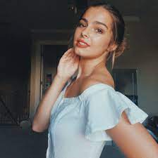 25 vsco makeup looks so good, you'll be racing to find some natural light. Addison Rae Rare Girl Celebrities Stylish Girl Pic Stylish Girl