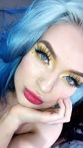 Naomi Makeup Makeupartist Bluehair Yellow Summer Aesthetic Cosmetics Blue Hair Makeup