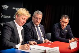 Aug 15, 2021 · nathalie maillet a été nommée à la tête du circuit en 2016. Itw Exclusive Nathalie Maillet Ceo Du Circuit De Spa Le Projet Est Colossal Et Il Ne Me Fait Pas Peur Moto Station