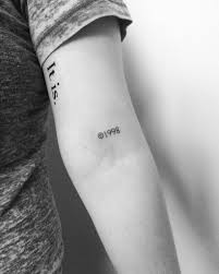 30 Small Minimalist Tattoos For Everyone You Need To Know Unique Small Tattoo Minimalist Tattoo Small Simplistic Tattoos