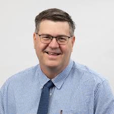 Warren Bunker's Instagram, Twitter & Facebook