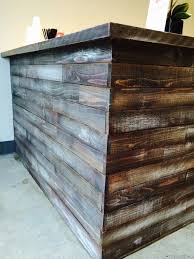 Stain And Chalk Paint To Make A Bar To Look Rustic And Weathered Tutorial And Details At Imeeshu Com Barn Wood Weathered Wood Rustic Bar