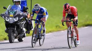 Spitzenreiter egan bernal zeigte schwächen, bleibt aber vorerst vorn. Remco Evenepoel Macht Nach Horror Sturz Weiter Fortschritte Eurosport