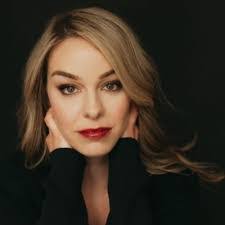 Samantha Piper's Instagram, Twitter & Facebook