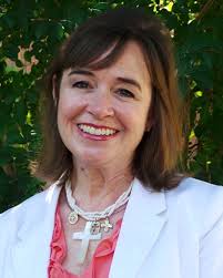 Caroline Cascio's Instagram, Twitter & Facebook