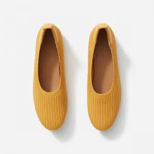 Most comfortable sandals for men & women 1. Allbirds Vs Everlane Vs Rothy S What S The Best Most Comfortable Shoe