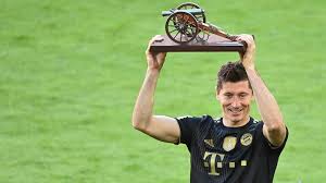 Reprezentant naszego kraju pokonał golkipera gospodarzy marwina hitza w 15. Niemieckie Media Robert Lewandowski Napisal Historie Bundesligi Polsat Sport