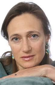 Rebecca Abrams's Instagram, Twitter & Facebook