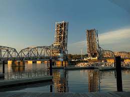 Sturgeon bay is a historic community with something for everybody every season. Sturgeon Bay Would Welcome Pop Up Stores