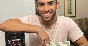 Edgar Padilla Jr. becomes first Illini athlete to sign NIL deal as college  sports begins new era