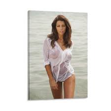 Amazon.com: REIXS Holly Peers Sex Celebrity Star Actress Model Poster 210  Canvas Painting Posters And Prints Wall Art Pictures for Living Room  Bedroom Decor 24x36inch(60x90cm) Frame-style: Posters & Prints