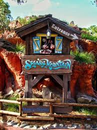 Splash Mountain Disney World Pictures Disney Rides Disneyland Rides