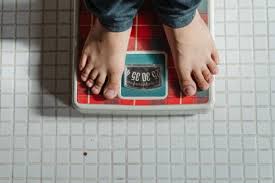 Dengan demikian, lemak jenuh dalam tubuh akan lebih mudah terbakar. Cara Menurunkan Berat Badan Selama Satu Minggu