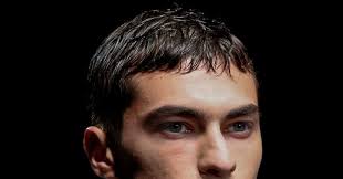 It's a versatile haircut, so if you due to the popularity of the caesar haircut, many barbers and stylists will know how to cut a good. The Caesar Cut Haircut What Is It How To Style Regal Gentleman