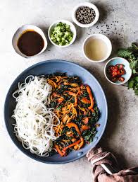 Sesame Thai Rice Noodles With Vegetables Vegan Recipe Recipe Rice Noodles Thai Rice Noodles Recipes