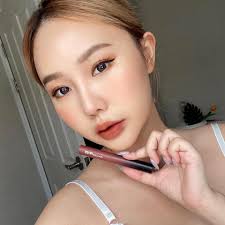 Son Thỏi Lì Mịn Môi Siêu Nhẹ Cao Cấp Maybelline Color Sensational Ultimatte  (1.7g)