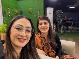 Reel by Faryal Shahid Kh.