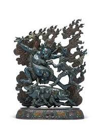 外修阎魔敌创作年代十八世纪尺寸高40 5cm估价150 000 200 000 rmb作品分类佛教文物其它作品描述西藏降阎魔尊是藏传佛教的重要护法神 有多种变相 分为内修 外修 密修三身 此尊造像为外修降阎魔尊 是三种降阎魔尊中最常被单独供奉的一 sculpture lion sculpture