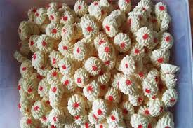 Biskut raya pertama, mas share resepi semperit susu cheese yang sedap, lembut gebu didalam mulut. Resepi Biskut Semperit Susu Untuk Koleksi Resepi Biskut Raya Daridapur Com