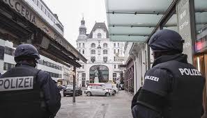 In wien hat sich ein entsetzlicher mordanschlag auf eine frau ereignet. Polizei Geht Von Mafia Mord In Wien Aus Chronik Tgr Tagesschau