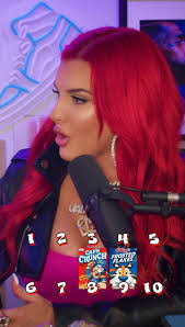 Jessie Belanger's Instagram, Twitter & Facebook