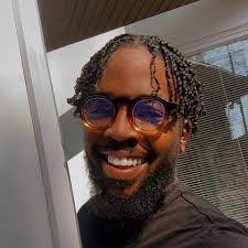 Dre Simms's Instagram, Twitter & Facebook