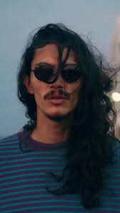 Marcelon enciende la pista con su nuevo éxito "Dime que vienes" El  multifacético cantautor venezolano Marcel Pineda, conocido artísticamente  como Marcelon, regresa con un nuevo lanzamiento cargado de energía y ritmo.  En