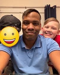 Doe Winfrey's Instagram, Twitter & Facebook