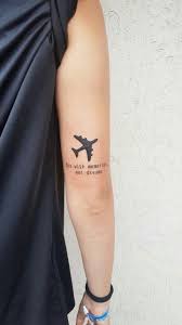 Pin De Ibrahim Unsal En Dovme Tatuaje Viajes Tatuajes Tatuaje De Aviacion