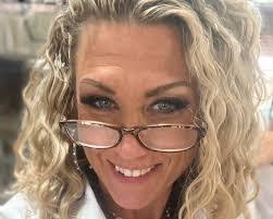 Danielle Overton's Instagram, Twitter & Facebook