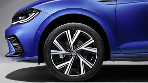 Volkswagen will give its subcompact polo model a refresh in 2021. 2021 Volkswagen Polo Facelift Launch Specs Features