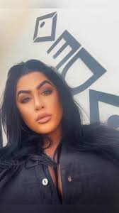 Ruby, teal & mustard. One of my favorite shoots from before lockdown.  Photography @cincinnatiphotographystudio Model @maggiemhay  @heymantalentagency #redeyeshadow #greenlips #yarnmakeup #colorsoffall  #glowup #makeupoftheday💄 #ashleyoliviaartistry