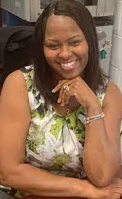 Diedra Thomas's Instagram, Twitter & Facebook