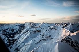 Das österreichische bundesland tirol hat im kampf gegen die ausbreitung des coronavirus weitere orte unter quarantäne gestellt. Winter Holidays Holidays In The Alps Tirol