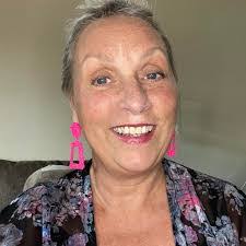 Mia Lowery's Instagram, Twitter & Facebook