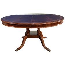English hepplewhite style splat back mahogany dining chairs. Round Oval Mahogany Georgian Style Single Pedestal Dining Table By Leighton Hall For Sale At 1stdibs