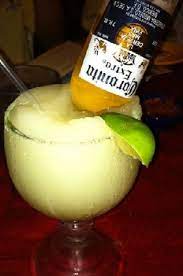 Beer Rita I So Want To Try One Of These Yummy Food Food Shakes Drinks
